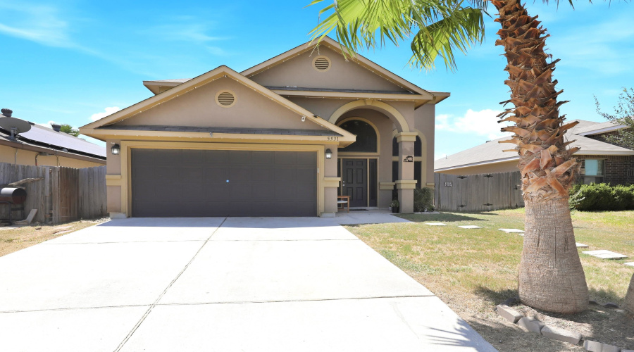 5531 Marble Falls St, Laredo, Texas 78046, 4 Bedrooms Bedrooms, 8 Rooms Rooms,2 BathroomsBathrooms,Residential,For Sale,5531 Marble Falls St,20264260