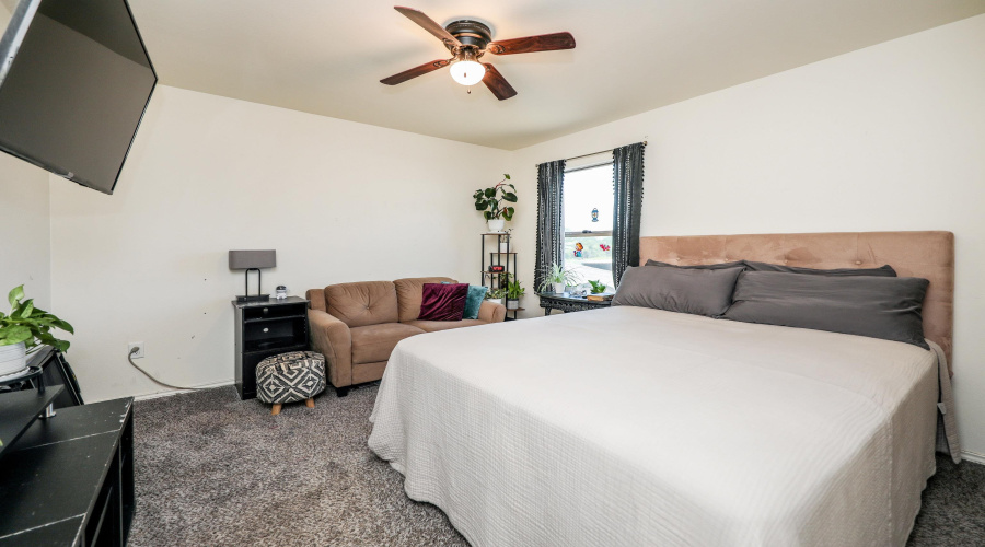 5531 Marble Falls St, Laredo, Texas 78046, 4 Bedrooms Bedrooms, 8 Rooms Rooms,2 BathroomsBathrooms,Residential,For Sale,5531 Marble Falls St,20264260