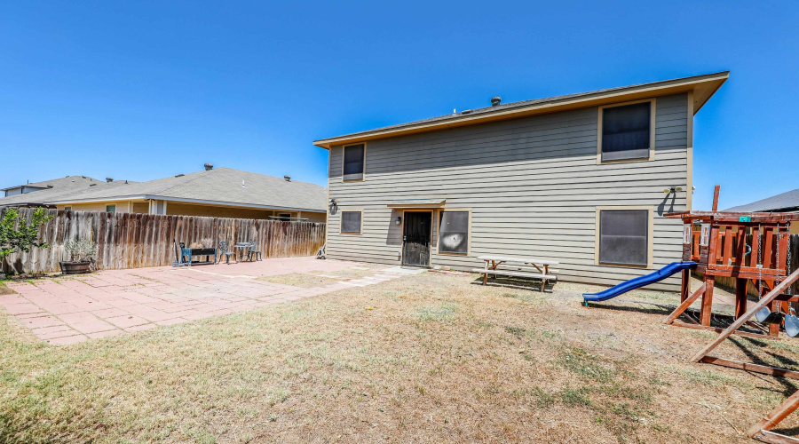 5531 Marble Falls St, Laredo, Texas 78046, 4 Bedrooms Bedrooms, 8 Rooms Rooms,2 BathroomsBathrooms,Residential,For Sale,5531 Marble Falls St,20264260