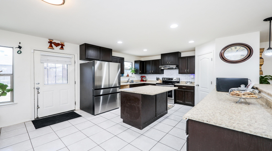 5531 Marble Falls St, Laredo, Texas 78046, 4 Bedrooms Bedrooms, 8 Rooms Rooms,2 BathroomsBathrooms,Residential,For Sale,5531 Marble Falls St,20264260
