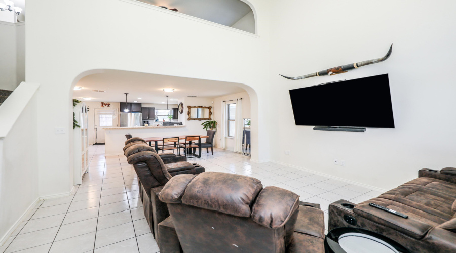 5531 Marble Falls St, Laredo, Texas 78046, 4 Bedrooms Bedrooms, 8 Rooms Rooms,2 BathroomsBathrooms,Residential,For Sale,5531 Marble Falls St,20264260