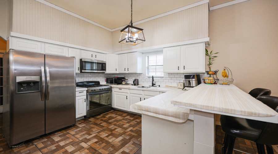 4621 San Rafael Ln, Laredo, Texas 78046, 4 Bedrooms Bedrooms, 7 Rooms Rooms,2 BathroomsBathrooms,Residential,For Sale,4621 San Rafael Ln,20264261