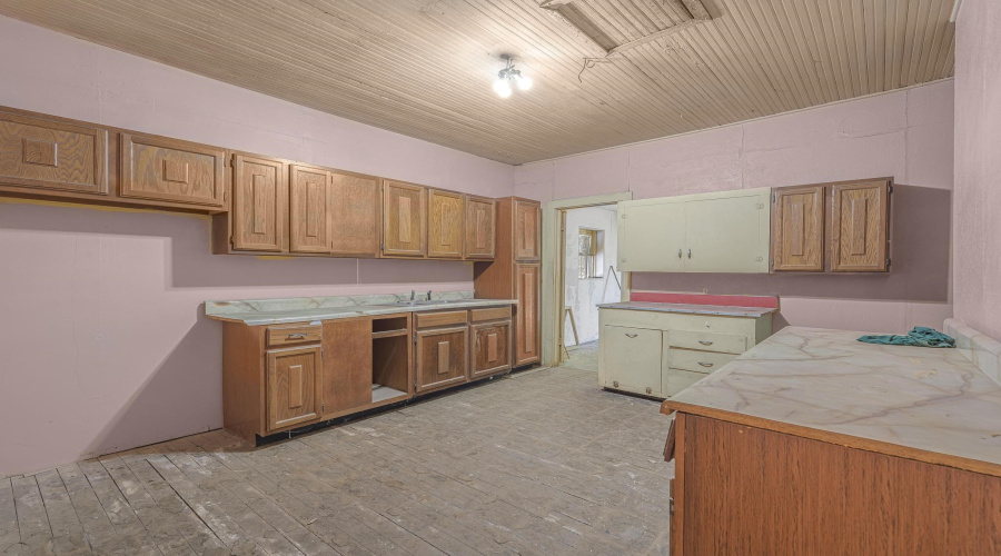 1014 Market St, Laredo, Texas 78040, 4 Bedrooms Bedrooms, 7 Rooms Rooms,2 BathroomsBathrooms,Residential,For Sale,1014 Market St,20264264