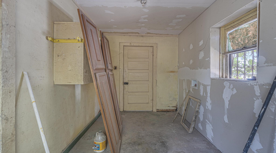 1014 Market St, Laredo, Texas 78040, 4 Bedrooms Bedrooms, 7 Rooms Rooms,2 BathroomsBathrooms,Residential,For Sale,1014 Market St,20264264
