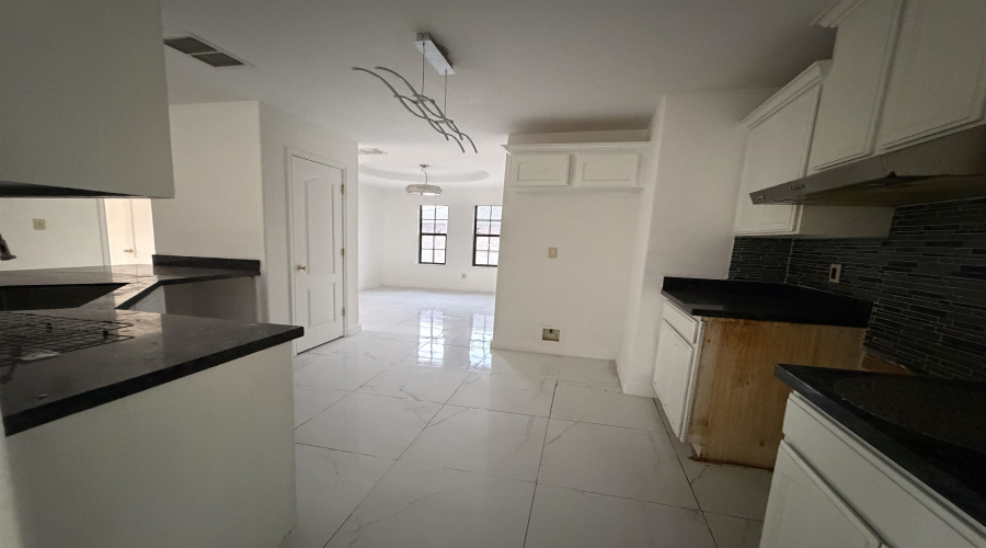 816 Witherspoon Lp, LAREDO, Texas 78046, 3 Bedrooms Bedrooms, 5 Rooms Rooms,2 BathroomsBathrooms,Residential,For Sale,816 Witherspoon Lp,20264266