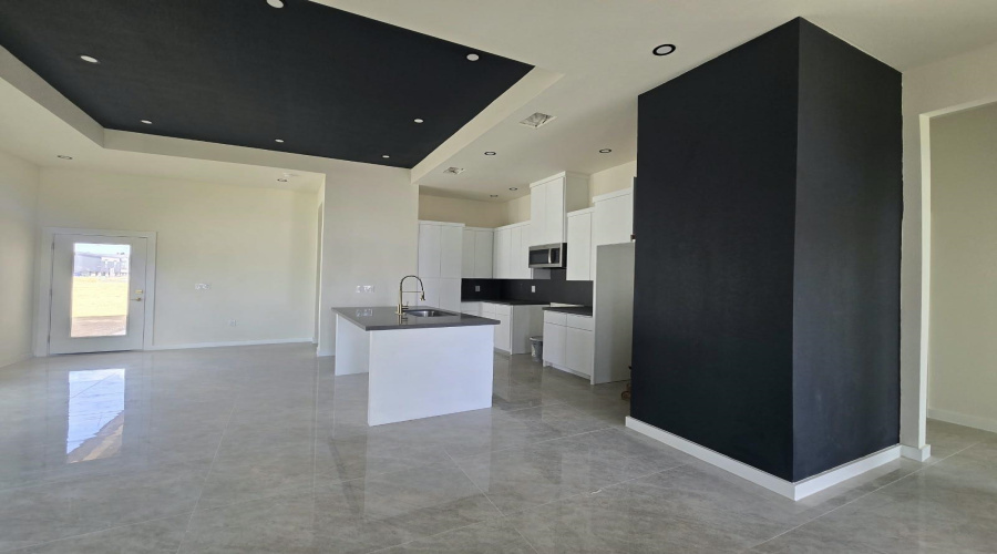 5057 Luna Grande Lp., Laredo, Texas 78046, 3 Bedrooms Bedrooms, 5 Rooms Rooms,2 BathroomsBathrooms,Residential,For Sale,5057 Luna Grande Lp.,20264267