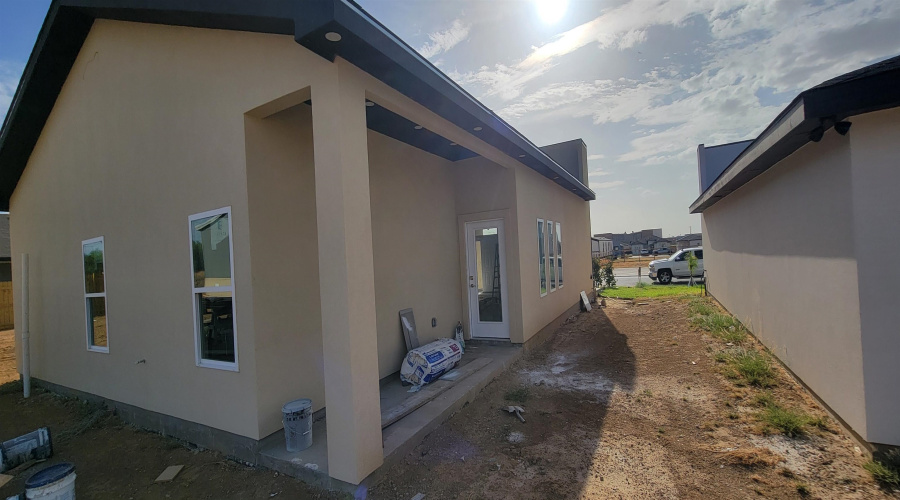 5057 Luna Grande Lp., Laredo, Texas 78046, 3 Bedrooms Bedrooms, 5 Rooms Rooms,2 BathroomsBathrooms,Residential,For Sale,5057 Luna Grande Lp.,20264267