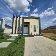 5057 Luna Grande Lp., Laredo, Texas 78046, 3 Bedrooms Bedrooms, 5 Rooms Rooms,2 BathroomsBathrooms,Residential,For Sale,5057 Luna Grande Lp.,20264267