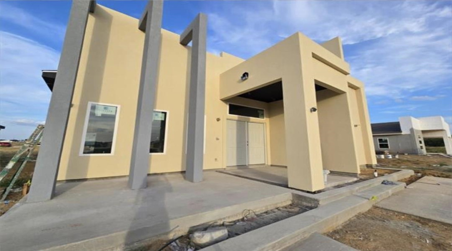 5057 Luna Grande Lp., Laredo, Texas 78046, 3 Bedrooms Bedrooms, 5 Rooms Rooms,2 BathroomsBathrooms,Residential,For Sale,5057 Luna Grande Lp.,20264267