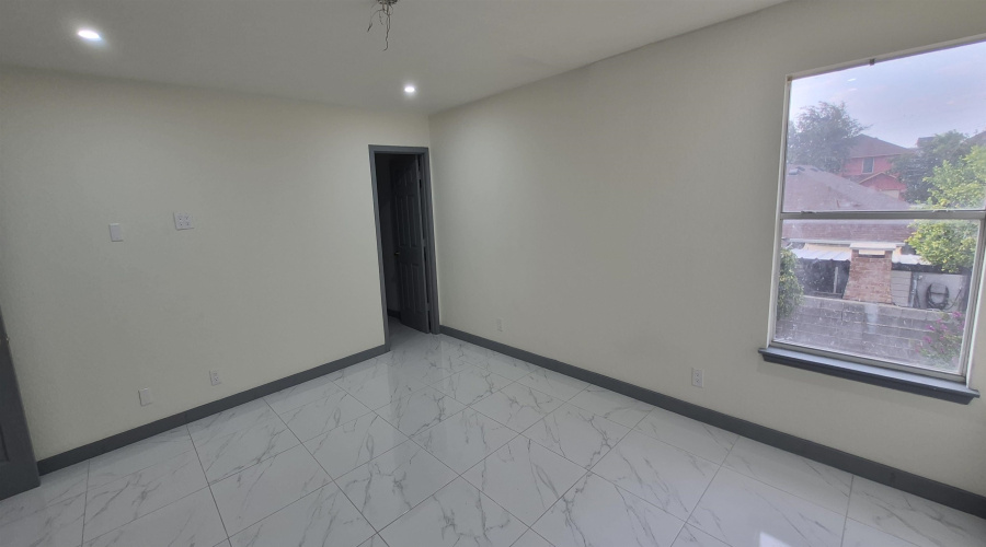 2424 Alegria St, Laredo, Texas 78046, 4 Bedrooms Bedrooms, 6 Rooms Rooms,2 BathroomsBathrooms,Residential,For Sale,2424 Alegria St,20264268