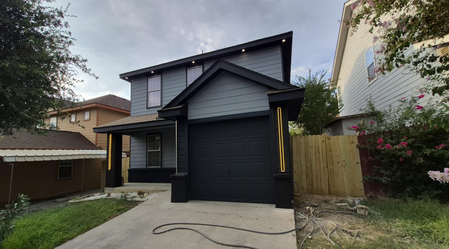 2424 Alegria St, Laredo, Texas 78046, 4 Bedrooms Bedrooms, 6 Rooms Rooms,2 BathroomsBathrooms,Residential,For Sale,2424 Alegria St,20264268