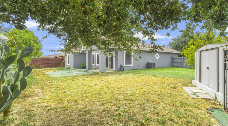 4211 Marcy, Laredo, Texas 78046-8116, 3 Bedrooms Bedrooms, 4 Rooms Rooms,2 BathroomsBathrooms,Residential,For Sale,4211 Marcy,20264272