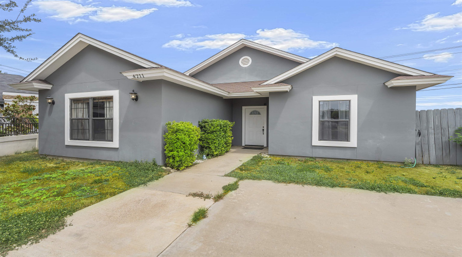 4211 Marcy, Laredo, Texas 78046-8116, 3 Bedrooms Bedrooms, 4 Rooms Rooms,2 BathroomsBathrooms,Residential,For Sale,4211 Marcy,20264272