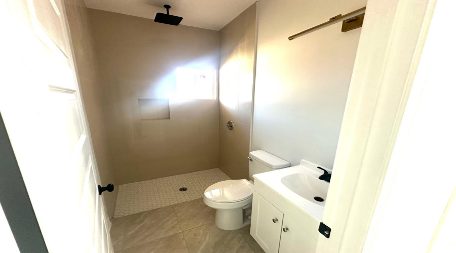 4407 Black Buck Ave, Laredo, Texas 78045, 3 Bedrooms Bedrooms, 8 Rooms Rooms,3 BathroomsBathrooms,Residential,For Rent,4407 Black Buck Ave,20264273