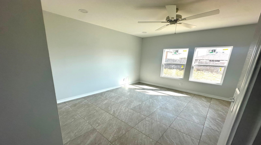 4407 Black Buck Ave, Laredo, Texas 78045, 3 Bedrooms Bedrooms, 8 Rooms Rooms,3 BathroomsBathrooms,Residential,For Rent,4407 Black Buck Ave,20264273