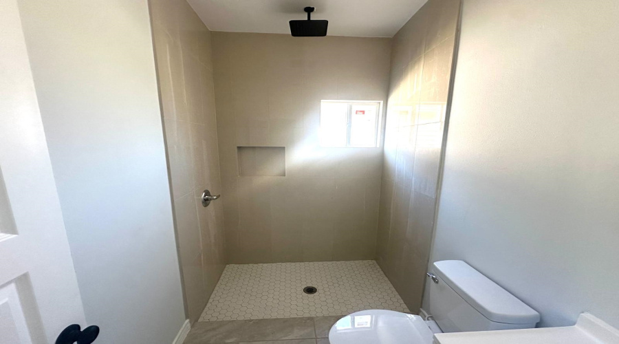 4407 Black Buck Ave, Laredo, Texas 78045, 3 Bedrooms Bedrooms, 8 Rooms Rooms,3 BathroomsBathrooms,Residential,For Rent,4407 Black Buck Ave,20264273