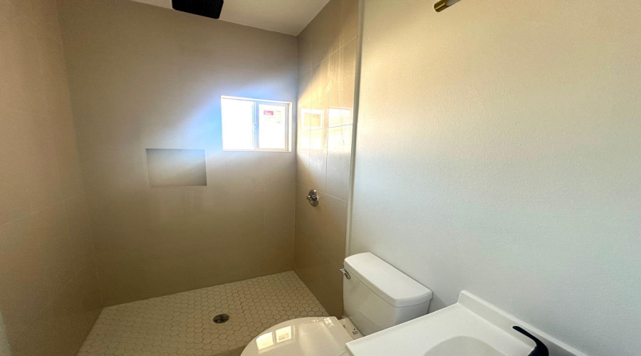 4407 Black Buck Ave, Laredo, Texas 78045, 3 Bedrooms Bedrooms, 8 Rooms Rooms,3 BathroomsBathrooms,Residential,For Rent,4407 Black Buck Ave,20264273