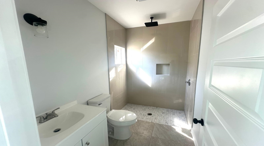 4407 Black Buck Ave, Laredo, Texas 78045, 3 Bedrooms Bedrooms, 8 Rooms Rooms,3 BathroomsBathrooms,Residential,For Rent,4407 Black Buck Ave,20264273