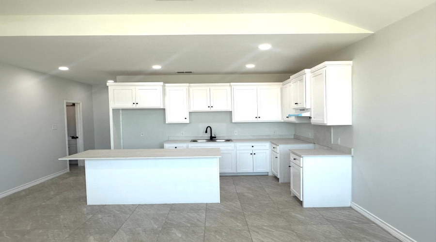 4407 Black Buck Ave, Laredo, Texas 78045, 3 Bedrooms Bedrooms, 8 Rooms Rooms,3 BathroomsBathrooms,Residential,For Rent,4407 Black Buck Ave,20264273