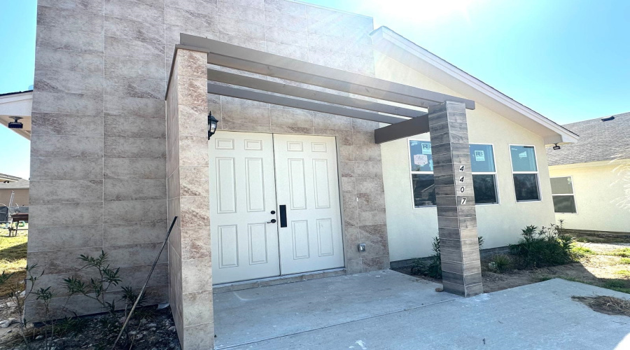 4407 Black Buck Ave, Laredo, Texas 78045, 3 Bedrooms Bedrooms, 8 Rooms Rooms,3 BathroomsBathrooms,Residential,For Rent,4407 Black Buck Ave,20264273