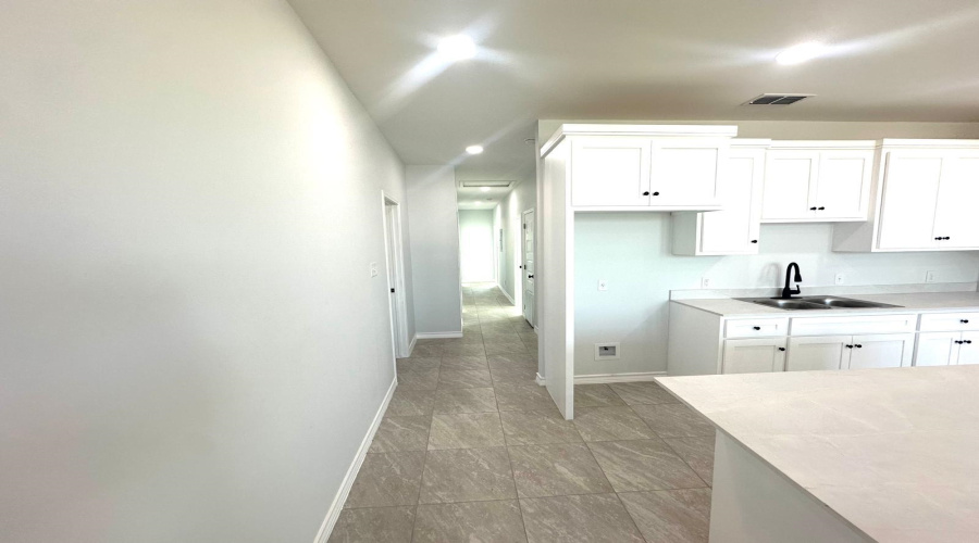 4407 Black Buck Ave, Laredo, Texas 78045, 3 Bedrooms Bedrooms, 8 Rooms Rooms,3 BathroomsBathrooms,Residential,For Rent,4407 Black Buck Ave,20264273