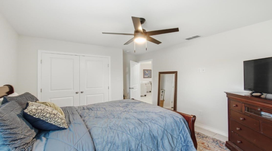 5405 Travesia Ct., Laredo, Texas 78046-45, 3 Bedrooms Bedrooms, 7 Rooms Rooms,2 BathroomsBathrooms,Residential,For Rent,5405 Travesia Ct.,20264275