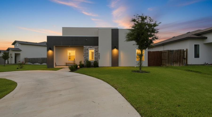 5405 Travesia Ct., Laredo, Texas 78046-45, 3 Bedrooms Bedrooms, 7 Rooms Rooms,2 BathroomsBathrooms,Residential,For Rent,5405 Travesia Ct.,20264275
