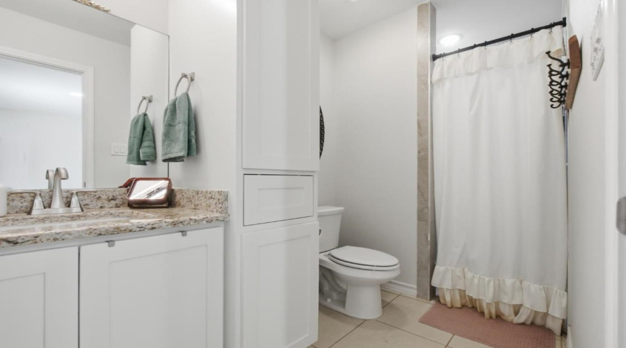 5405 Travesia Ct., Laredo, Texas 78046-45, 3 Bedrooms Bedrooms, 7 Rooms Rooms,2 BathroomsBathrooms,Residential,For Rent,5405 Travesia Ct.,20264275