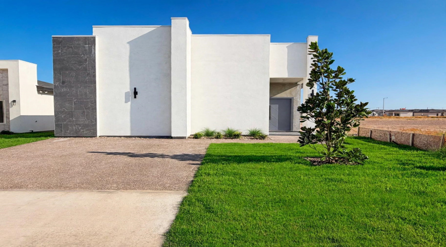 1614 Principal Ln., LAREDO, Texas 78045, 3 Bedrooms Bedrooms, 6 Rooms Rooms,2 BathroomsBathrooms,Residential,For Sale,1614 Principal Ln.,20264276