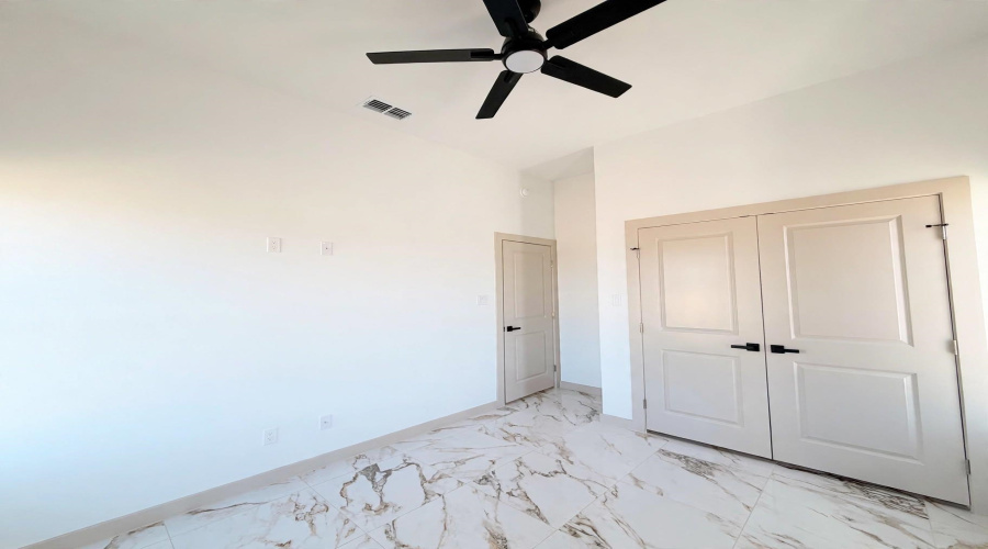 1612 Principal Ln., LAREDO, Texas 78045, 3 Bedrooms Bedrooms, 6 Rooms Rooms,2 BathroomsBathrooms,Residential,For Sale,1612 Principal Ln.,20264277