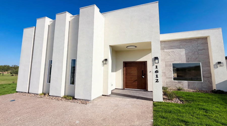 1612 Principal Ln., LAREDO, Texas 78045, 3 Bedrooms Bedrooms, 6 Rooms Rooms,2 BathroomsBathrooms,Residential,For Sale,1612 Principal Ln.,20264277
