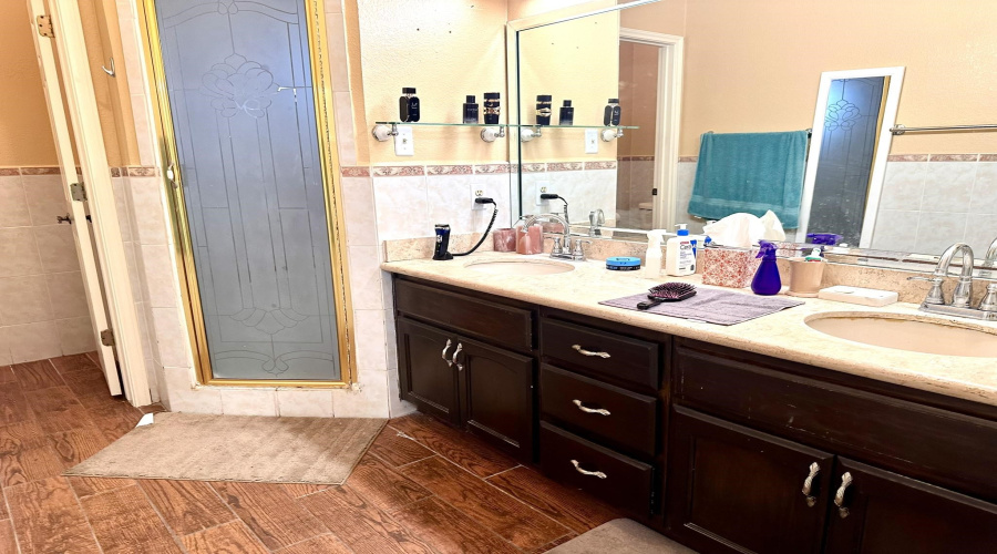 5121 Bengo Bay Rd, Laredo, Texas 78041-0000, 2 Bedrooms Bedrooms, 5 Rooms Rooms,2 BathroomsBathrooms,Residential,For Sale,5121 Bengo Bay Rd,20264278