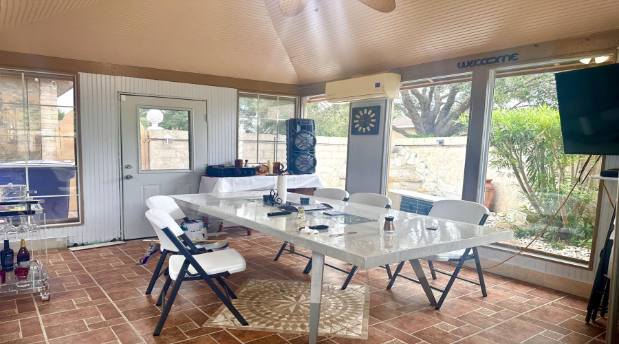 5121 Bengo Bay Rd, Laredo, Texas 78041-0000, 2 Bedrooms Bedrooms, 5 Rooms Rooms,2 BathroomsBathrooms,Residential,For Sale,5121 Bengo Bay Rd,20264278