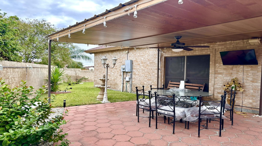 5121 Bengo Bay Rd, Laredo, Texas 78041-0000, 2 Bedrooms Bedrooms, 5 Rooms Rooms,2 BathroomsBathrooms,Residential,For Sale,5121 Bengo Bay Rd,20264278