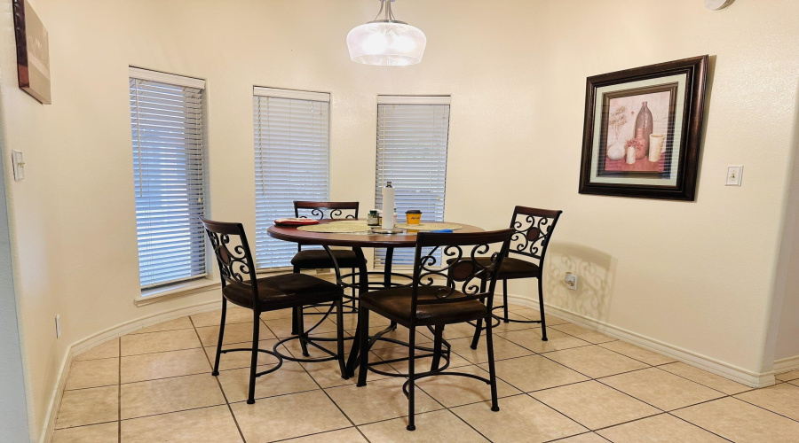 5121 Bengo Bay Rd, Laredo, Texas 78041-0000, 2 Bedrooms Bedrooms, 5 Rooms Rooms,2 BathroomsBathrooms,Residential,For Sale,5121 Bengo Bay Rd,20264278