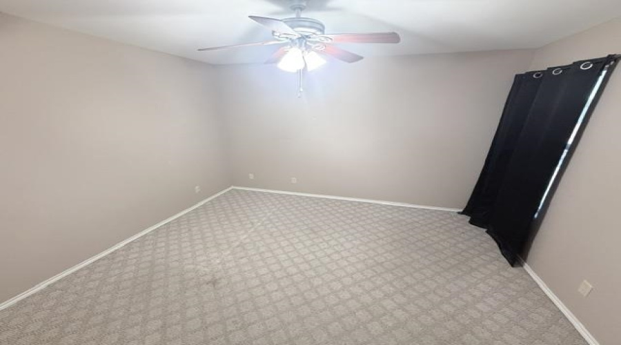 3924 Rasoul Dr, Laredo, Texas 78045, 3 Bedrooms Bedrooms, 6 Rooms Rooms,2 BathroomsBathrooms,Residential,For Sale,3924 Rasoul Dr,20264279