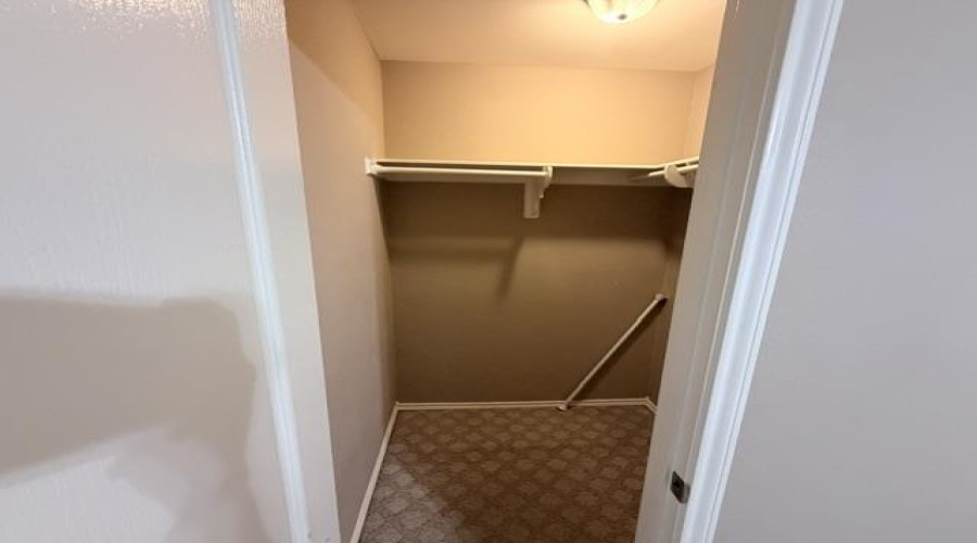 3924 Rasoul Dr, Laredo, Texas 78045, 3 Bedrooms Bedrooms, 6 Rooms Rooms,2 BathroomsBathrooms,Residential,For Sale,3924 Rasoul Dr,20264279