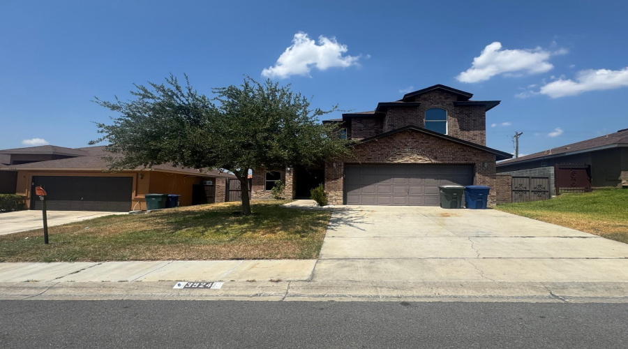 3924 Rasoul Dr, Laredo, Texas 78045, 3 Bedrooms Bedrooms, 6 Rooms Rooms,2 BathroomsBathrooms,Residential,For Sale,3924 Rasoul Dr,20264279
