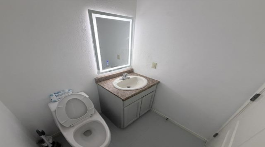 3924 Rasoul Dr, Laredo, Texas 78045, 3 Bedrooms Bedrooms, 6 Rooms Rooms,2 BathroomsBathrooms,Residential,For Sale,3924 Rasoul Dr,20264279