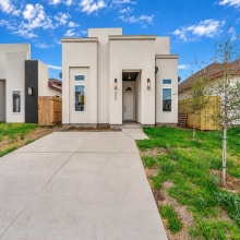 205 Lusitano Dr., Laredo, Texas 78046, 3 Bedrooms Bedrooms, 5 Rooms Rooms,2 BathroomsBathrooms,Residential,For Sale,205 Lusitano Dr.,20264280