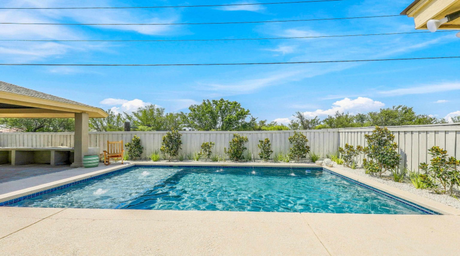 2327 Grisell Dr, Laredo, Texas 78041, 3 Bedrooms Bedrooms, 7 Rooms Rooms,2 BathroomsBathrooms,Residential,For Sale,2327 Grisell Dr,20264282