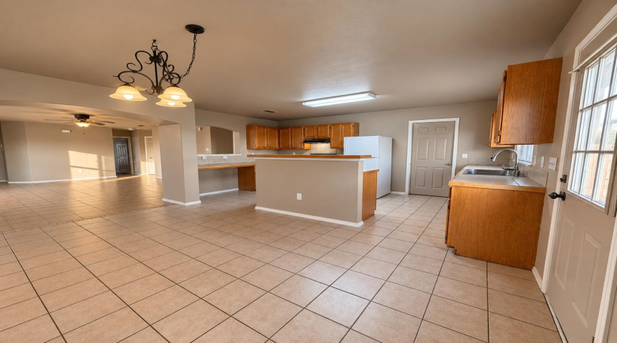518 Gandara Dr, Laredo, Texas 78043, 3 Bedrooms Bedrooms, 5 Rooms Rooms,2 BathroomsBathrooms,Residential,For Rent,518 Gandara Dr,20264283