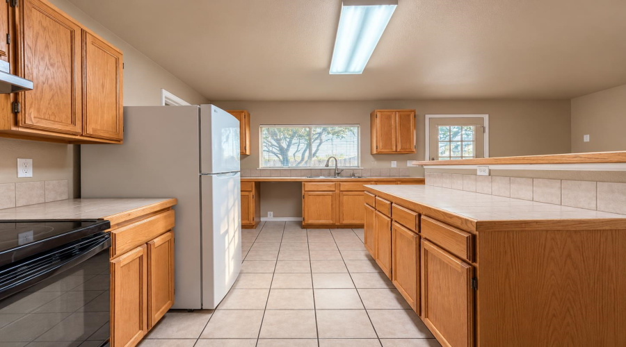 518 Gandara Dr, Laredo, Texas 78043, 3 Bedrooms Bedrooms, 5 Rooms Rooms,2 BathroomsBathrooms,Residential,For Rent,518 Gandara Dr,20264283
