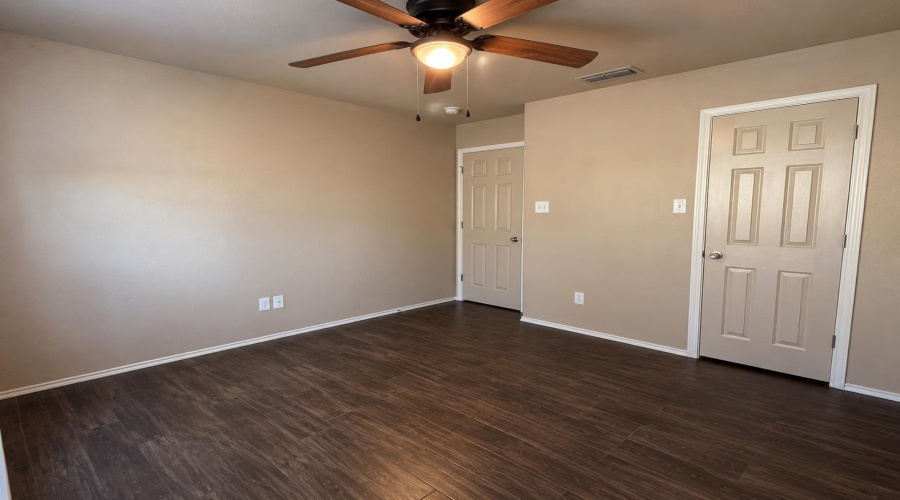 518 Gandara Dr, Laredo, Texas 78043, 3 Bedrooms Bedrooms, 5 Rooms Rooms,2 BathroomsBathrooms,Residential,For Rent,518 Gandara Dr,20264283