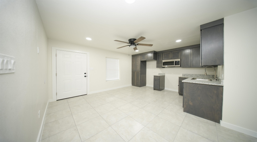 3123 Potomac Lp, Laredo, Texas 78046, 4 Bedrooms Bedrooms, 5 Rooms Rooms,2 BathroomsBathrooms,Residential,For Rent,3123 Potomac Lp,20264287