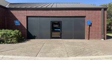 6010 McPherson Rd, Laredo, Texas 78041-0000, 1 Room Rooms,1 BathroomBathrooms,Commercial retail/office,For Rent,6010 McPherson Rd,20264290