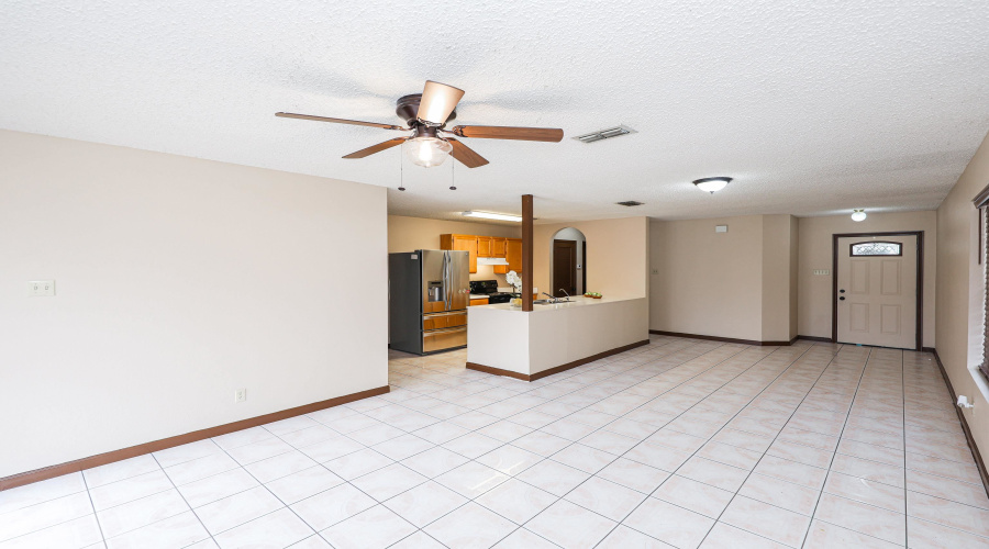 6101 Ruger Dr, Laredo, Texas 78043, 3 Bedrooms Bedrooms, 6 Rooms Rooms,3 BathroomsBathrooms,Residential,For Rent,6101 Ruger Dr,20264289