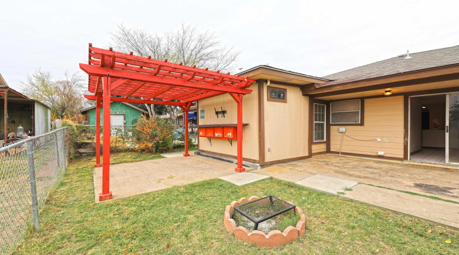 6101 Ruger Dr, Laredo, Texas 78043, 3 Bedrooms Bedrooms, 6 Rooms Rooms,3 BathroomsBathrooms,Residential,For Rent,6101 Ruger Dr,20264289