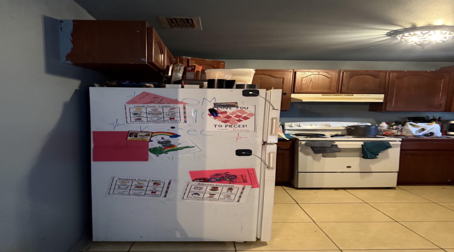 5529 Portugal Lp, Laredo, Texas 78046, 3 Bedrooms Bedrooms, 5 Rooms Rooms,2 BathroomsBathrooms,Residential,For Sale,5529 Portugal Lp,20264292