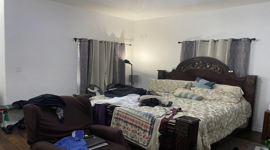 8909 Southern Oaks Lp, Laredo, Texas 78045-8039, 3 Bedrooms Bedrooms, 6 Rooms Rooms,3 BathroomsBathrooms,Residential,For Sale,8909 Southern Oaks Lp,20264294